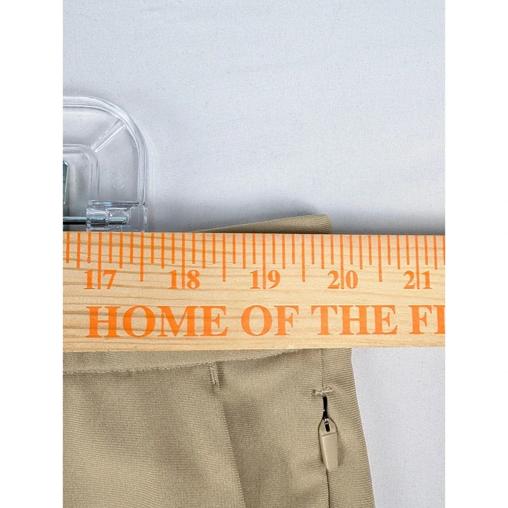 Lululemon Commission Shorts Mens 38‎ Tan Khaki Golf Casual Technical Chino